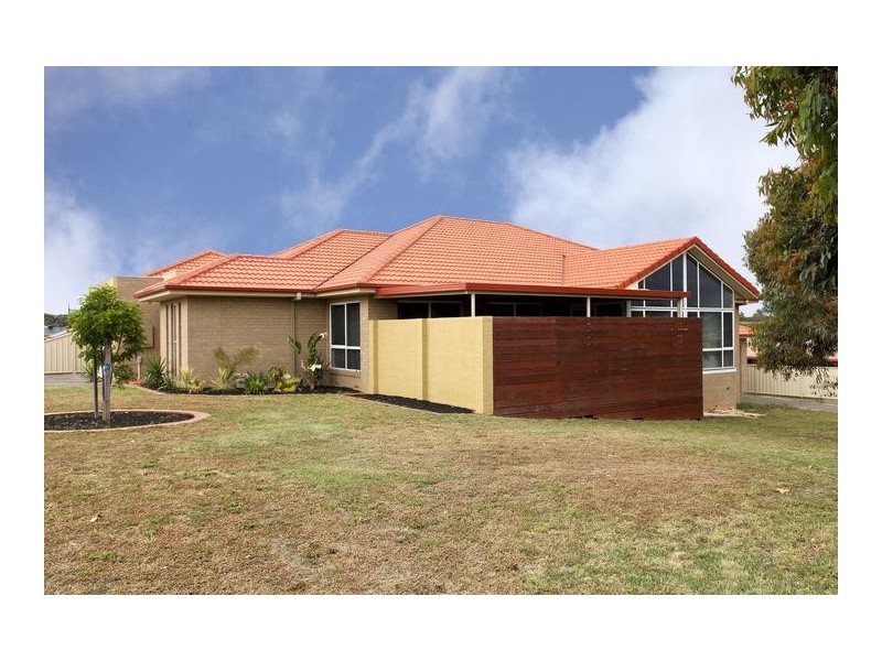 21 Jerribong Way, Kangaroo Flat VIC 3555