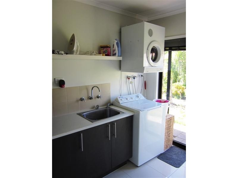 24 Waterview Drive, White Hills VIC 3550