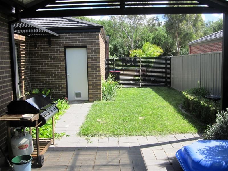 24 Waterview Drive, White Hills VIC 3550