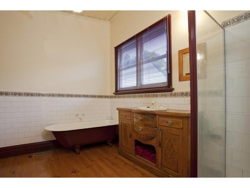 1 Victoria Street, Ironbark VIC 3550