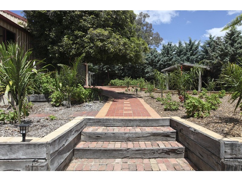 19 Horace Street, Quarry Hill VIC 3550