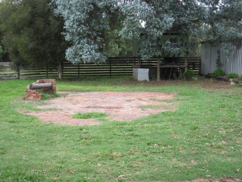 65 McKenzie Street West, Golden Square VIC 3555