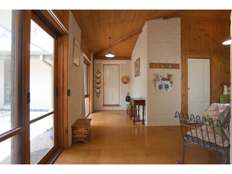 94 Binks Road, Junortoun VIC 3551