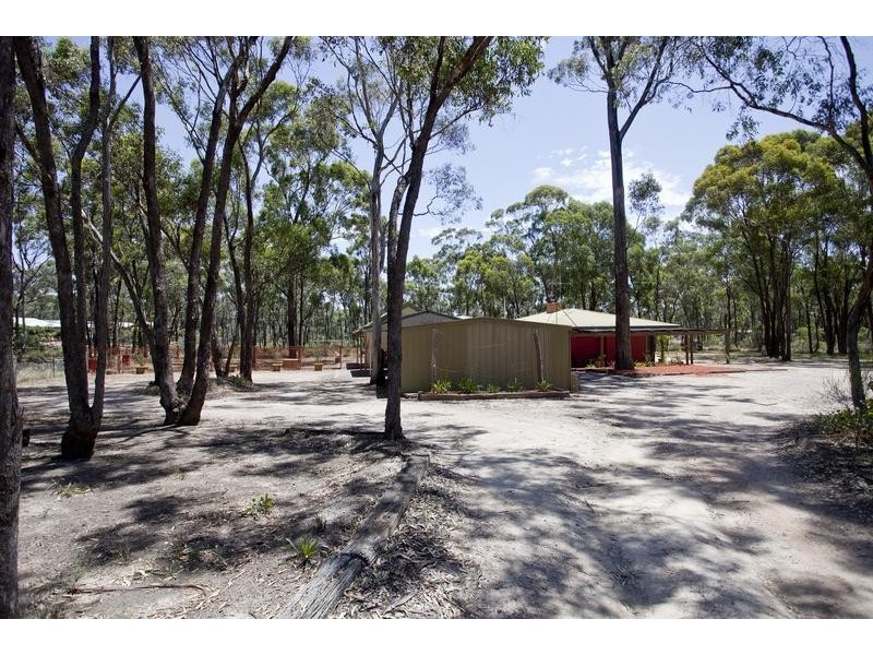 94 Binks Road, Junortoun VIC 3551