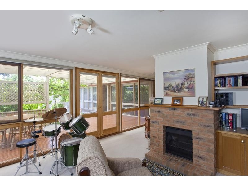 5 Louey Drive, White Hills VIC 3550