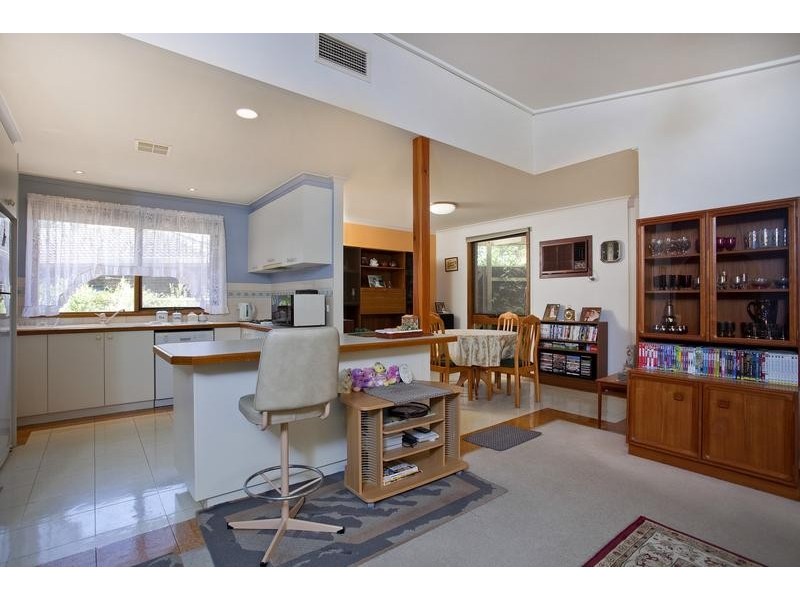 5 Louey Drive, White Hills VIC 3550