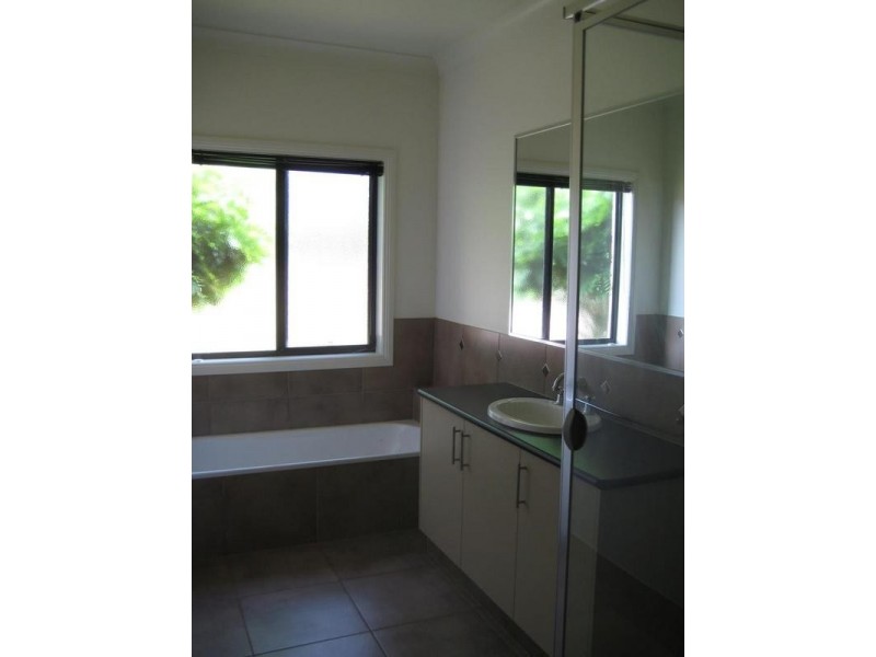 21 McIvor Park Court, Junortoun VIC 3551