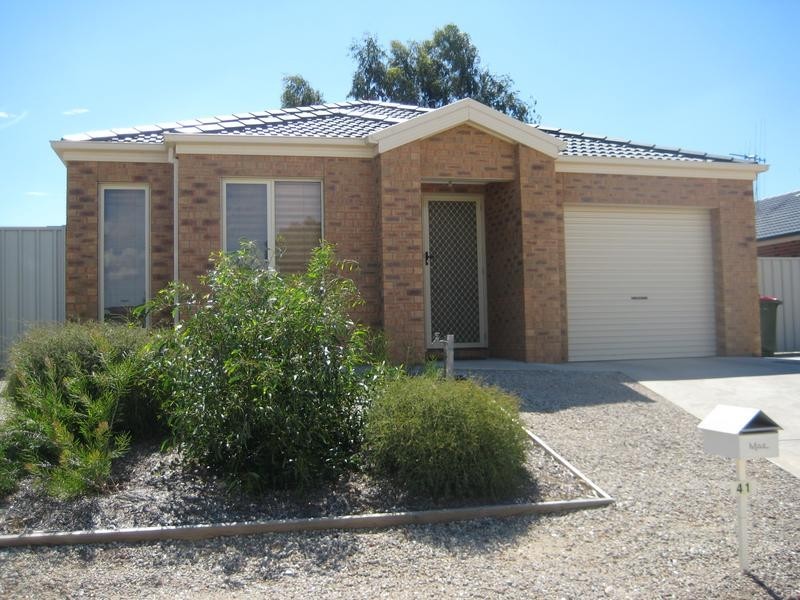 41 Botanical Drive, Epsom VIC 3551