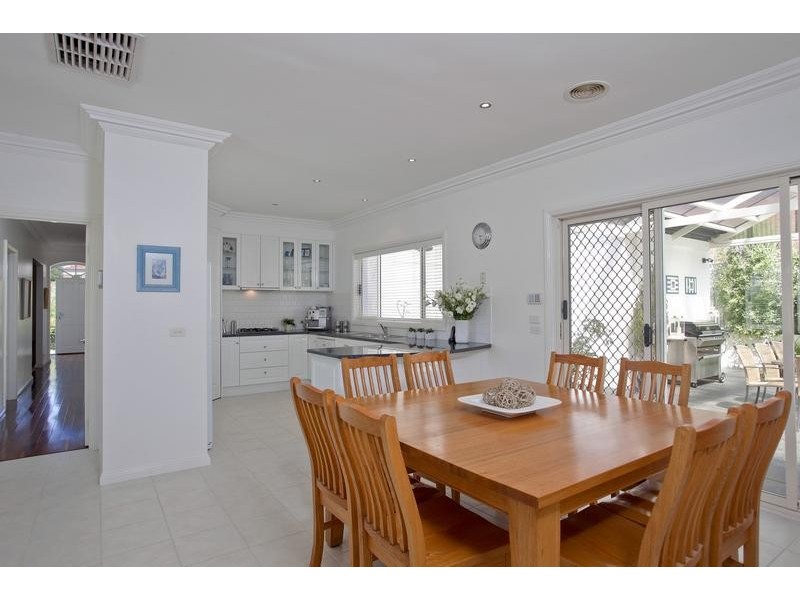 14 Adelle Court, Strathdale VIC 3550