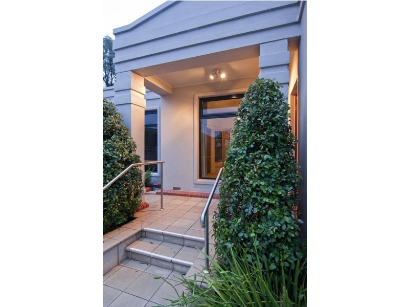 12 Edwards Road, Kennington VIC 3550
