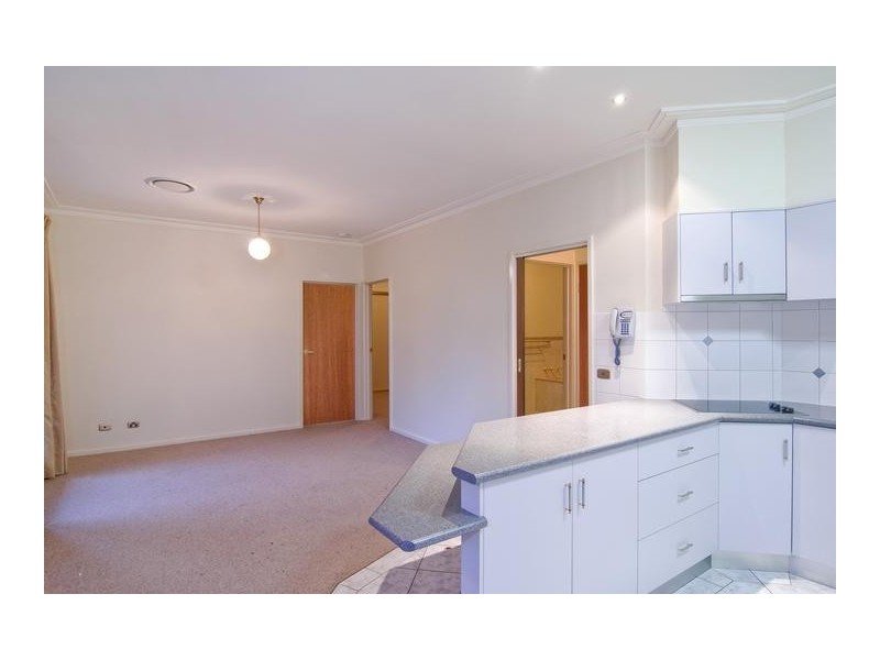 12 Edwards Road, Kennington VIC 3550