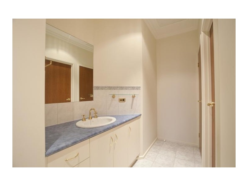 12 Edwards Road, Kennington VIC 3550