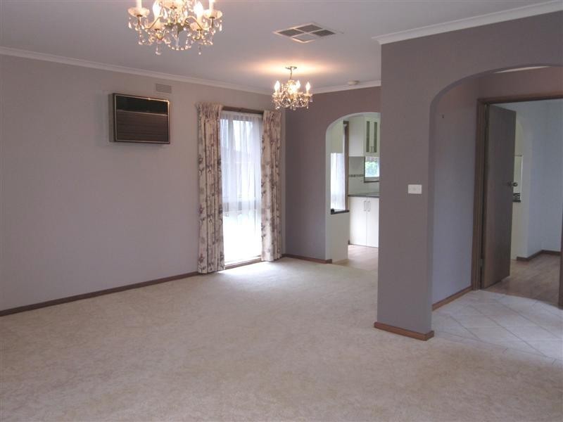 2/5 James Street, Strathdale VIC 3550