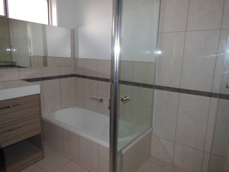 2/5 James Street, Strathdale VIC 3550