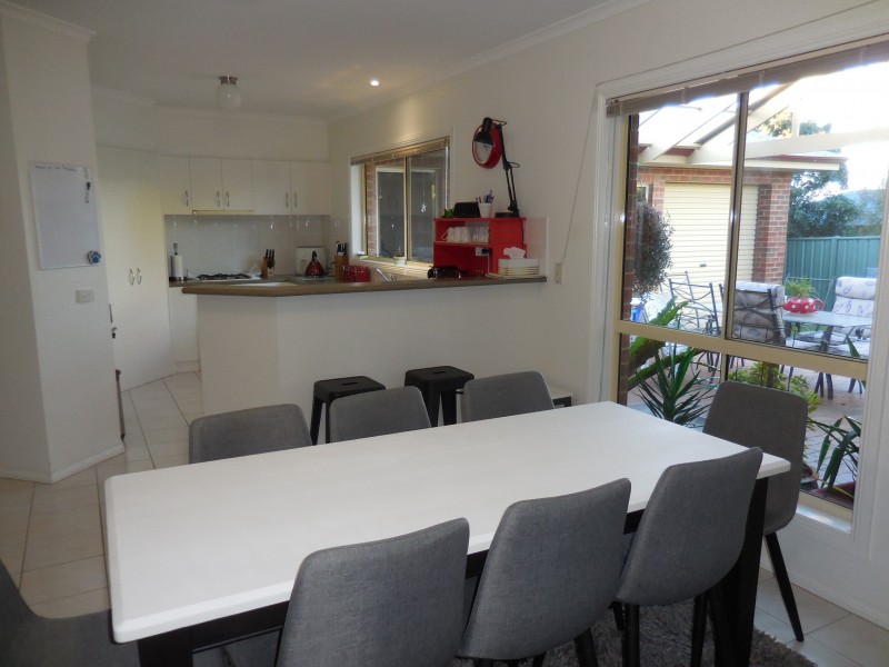 4 Ellesmere Terrace, Strathdale VIC 3550