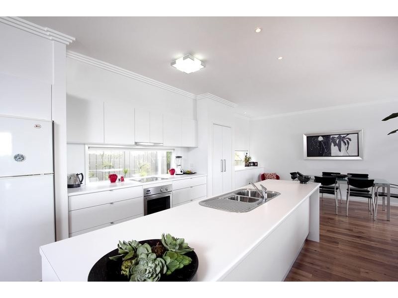 3 The Little Terrace, Kennington VIC 3550