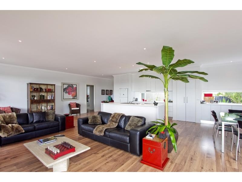 3 The Little Terrace, Kennington VIC 3550