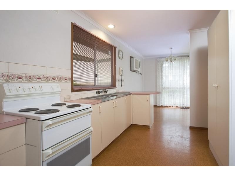 5 Waugh Street, Kangaroo Flat VIC 3555