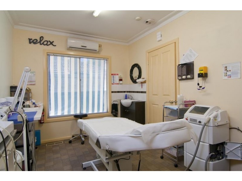 86 Church Street, Kangaroo Flat VIC 3555