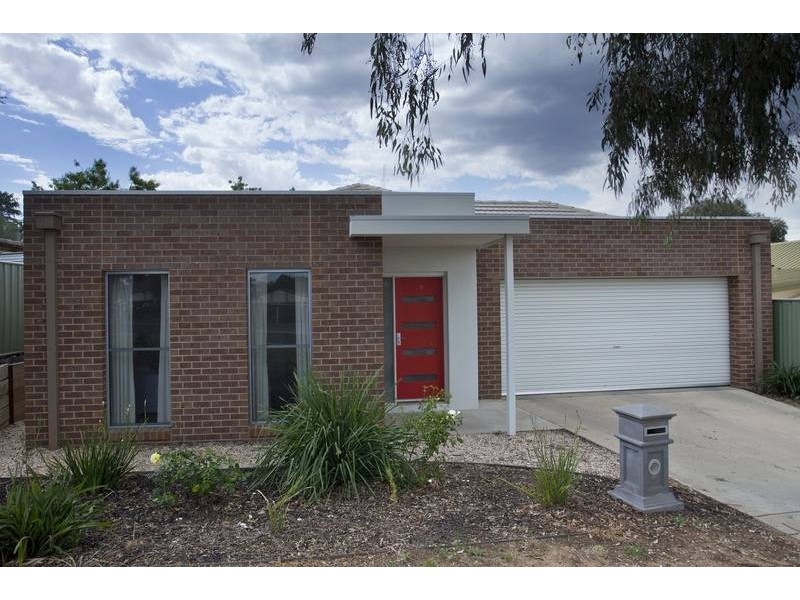 294 Rowan Street, Golden Square VIC 3555