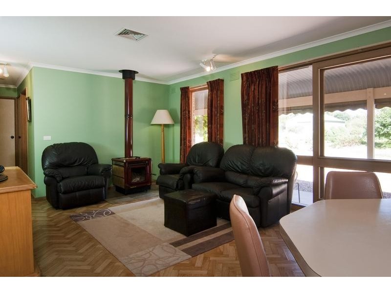 2 Drovers Close, Maiden Gully VIC 3551