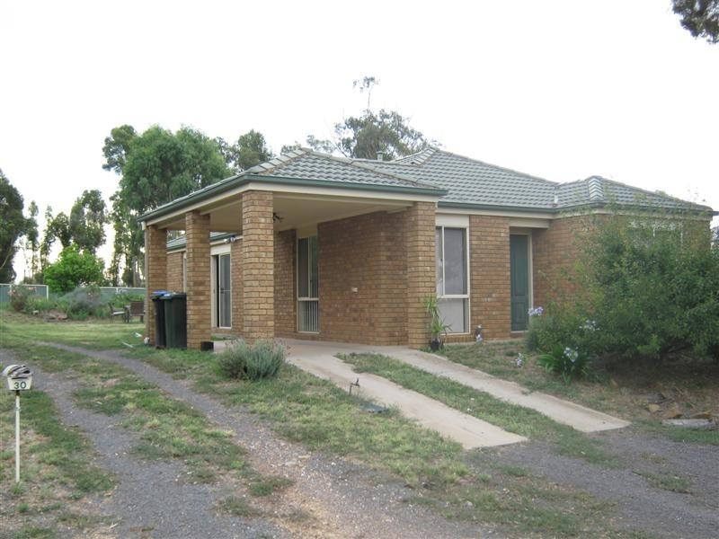 30 Butler Street, California Gully VIC 3556