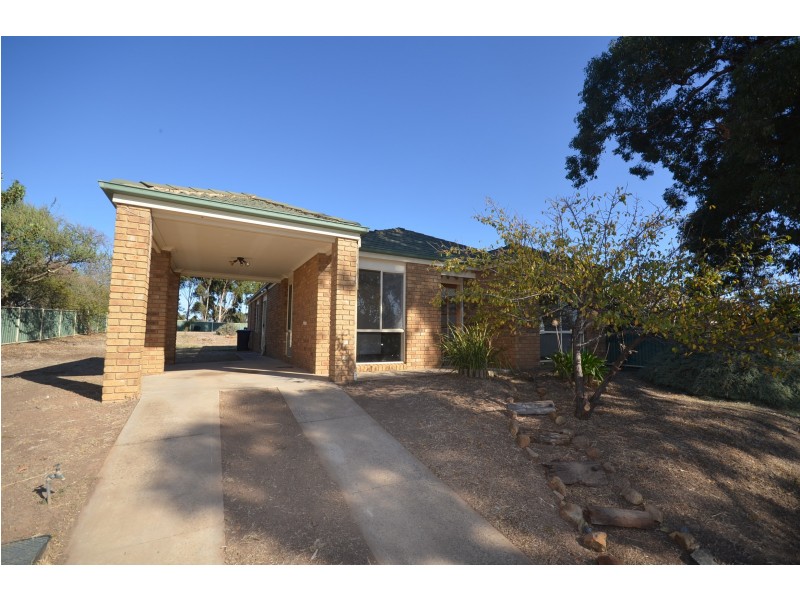 30 Butler Street, California Gully VIC 3556