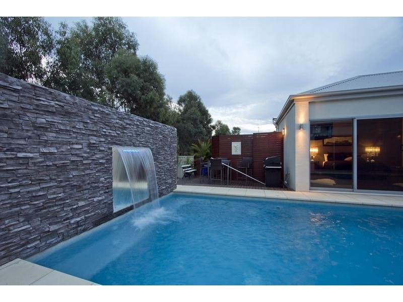 15 Hampshire Place, Strathfieldsaye VIC 3551