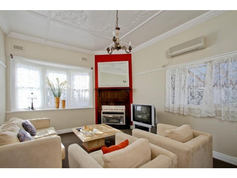 183 High Street, Kangaroo Flat VIC 3555
