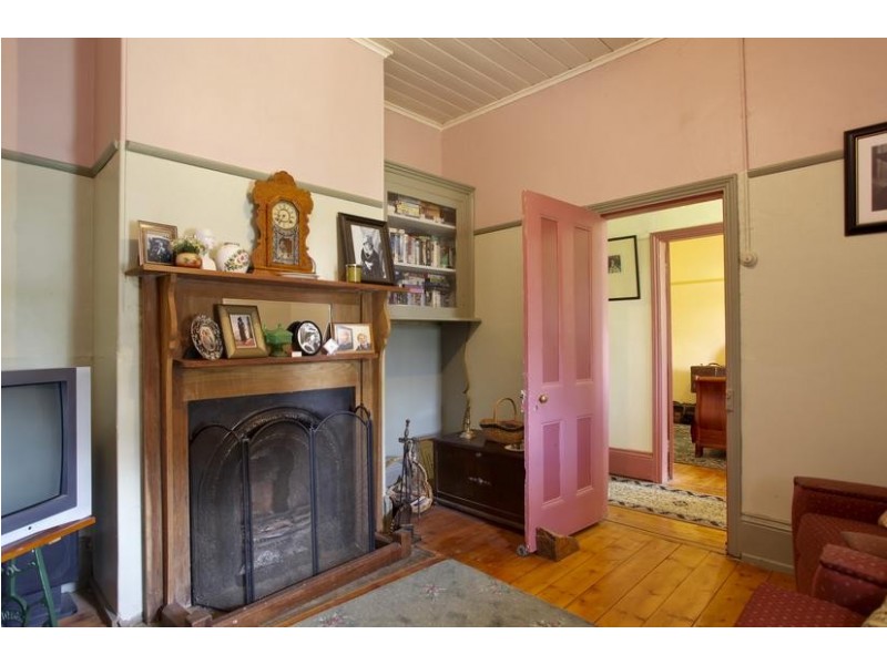 57 Sailors Gully Road, Eaglehawk VIC 3556