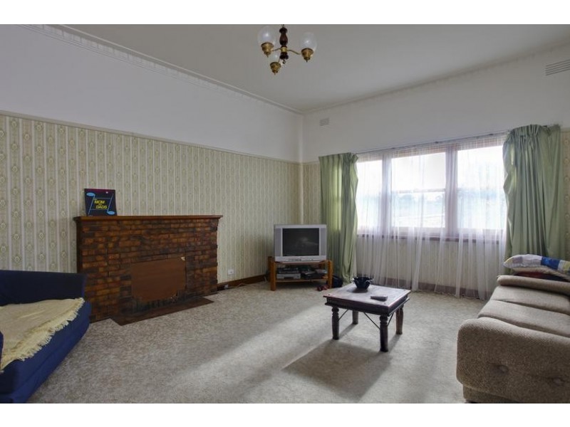 16 Curtin Street, Flora Hill VIC 3550