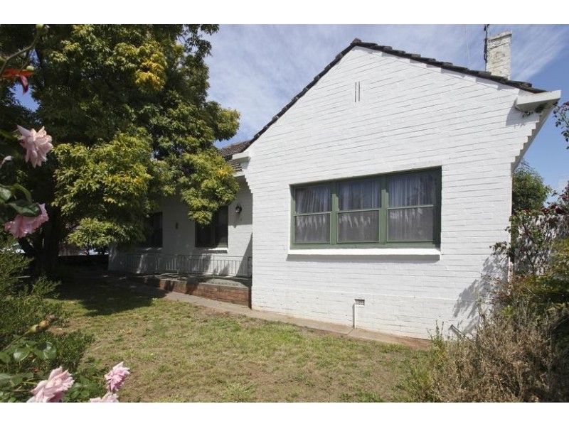 16 Curtin Street, Flora Hill VIC 3550