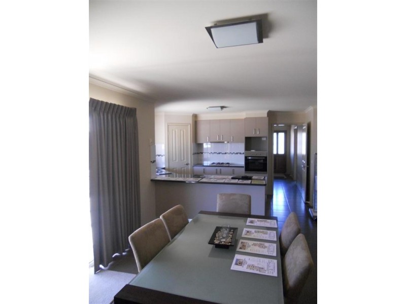 14 Queen Street, Kangaroo Flat VIC 3555