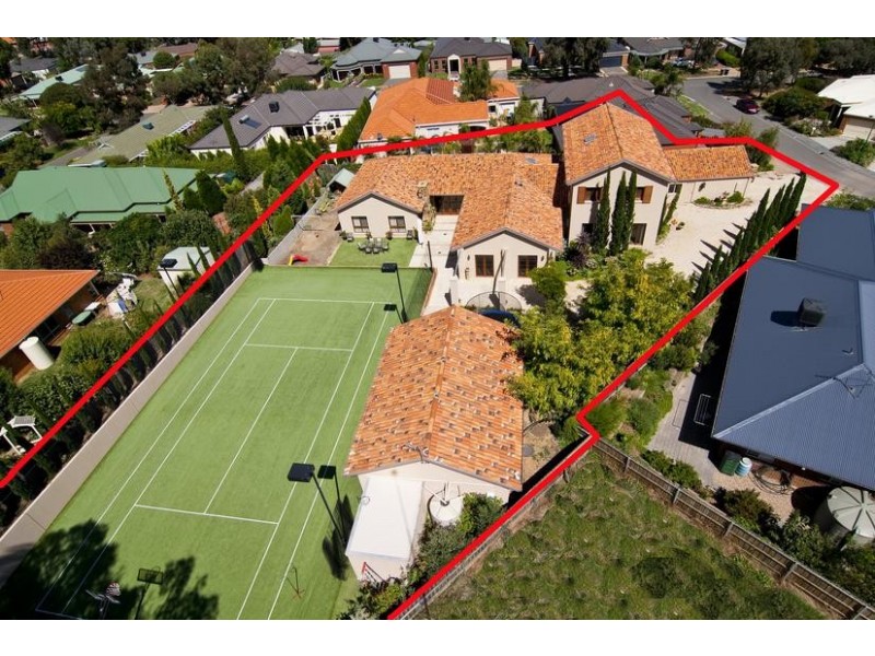 4A Isabella Grove, Strathdale VIC 3550