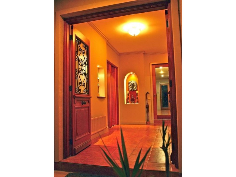 4A Isabella Grove, Strathdale VIC 3550