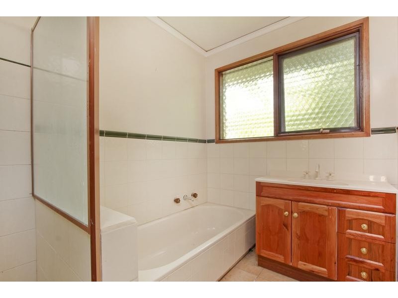 21 Belinda Avenue, Golden Square VIC 3555