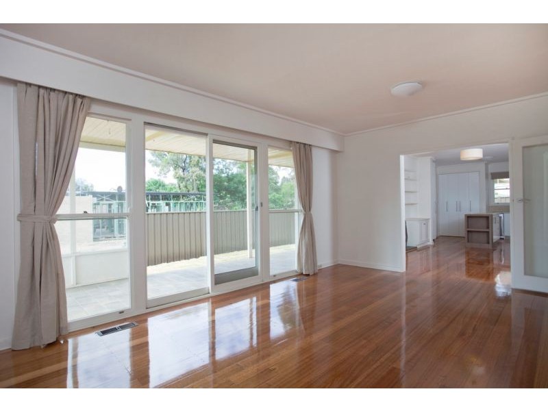 10 Carola Court, Kennington VIC 3550