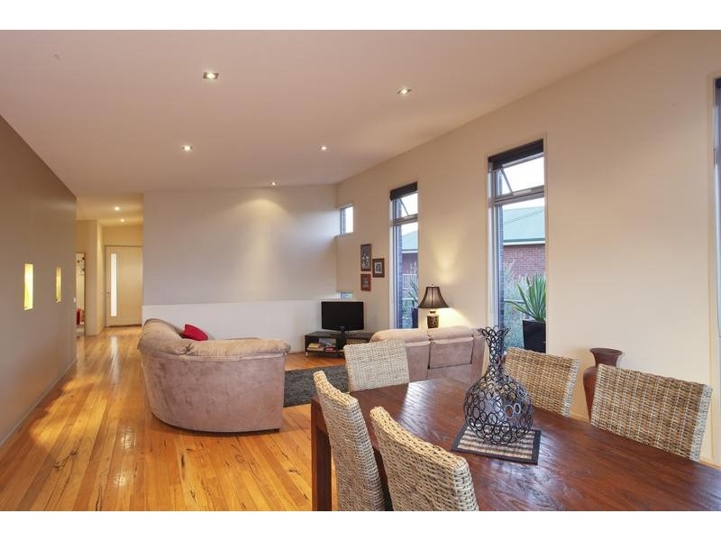 38 Browning Street, Kangaroo Flat VIC 3555