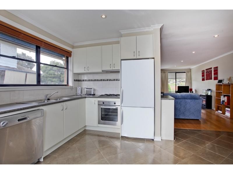 44 Lowndes Street, Kennington VIC 3550