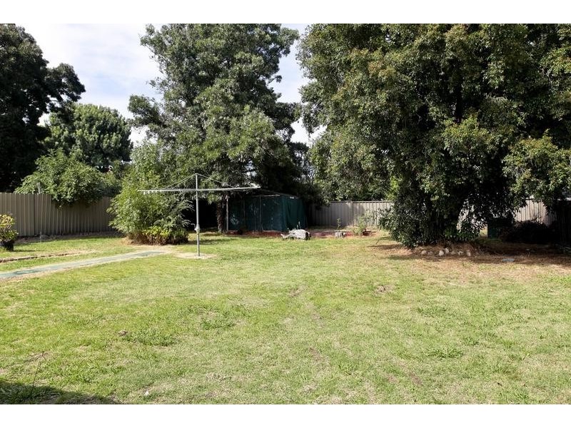 24 Ewing Avenue, Flora Hill VIC 3550