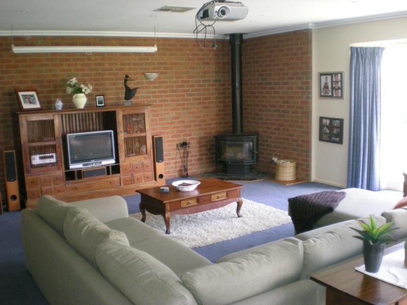 141 Moffatt Drive, Harcourt North VIC 3453