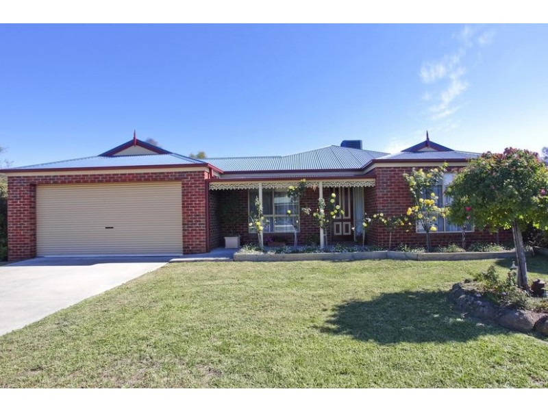 27 Waterford Drive, Strathfieldsaye VIC 3551