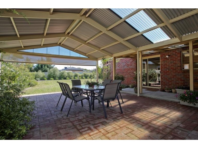 27 Waterford Drive, Strathfieldsaye VIC 3551