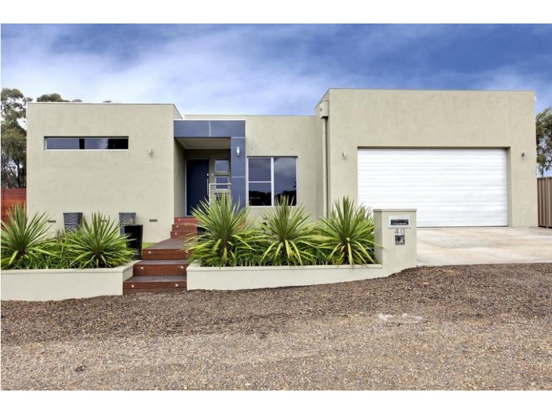 40 Bowles Road, Epsom VIC 3551