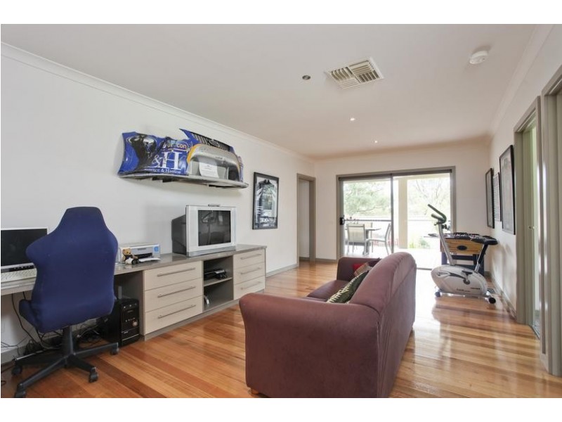 40 Bowles Road, Epsom VIC 3551
