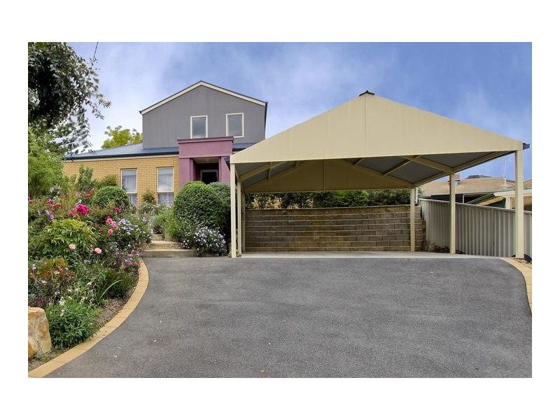 106 Maple Street, Golden Square VIC 3555