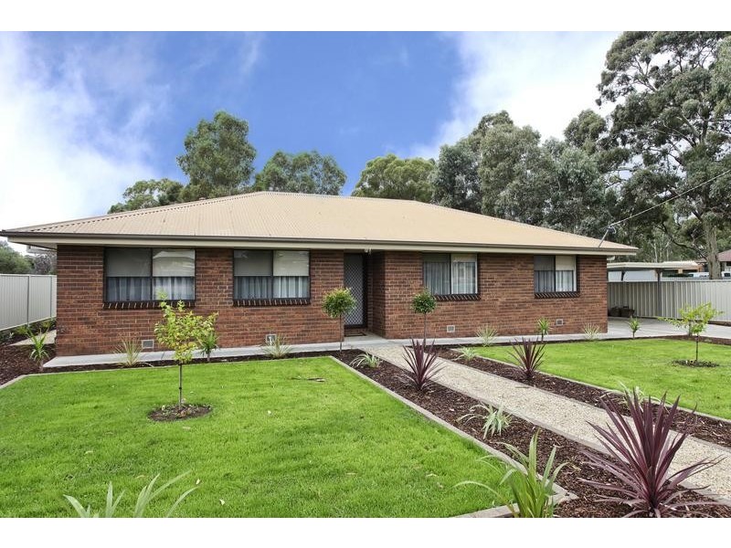 33 Helm Street, Kangaroo Flat VIC 3555