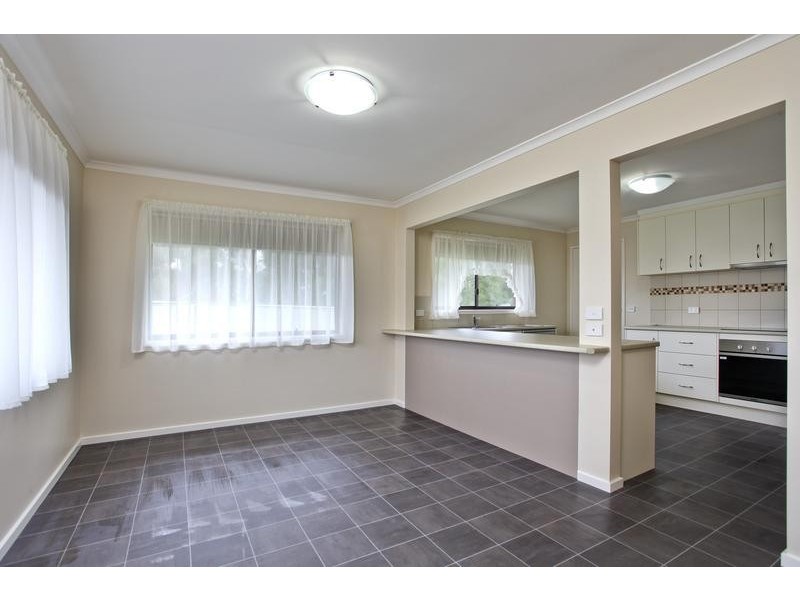 33 Helm Street, Kangaroo Flat VIC 3555