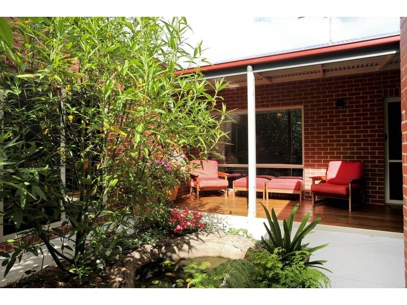 37 Broad Parade, Spring Gully VIC 3550