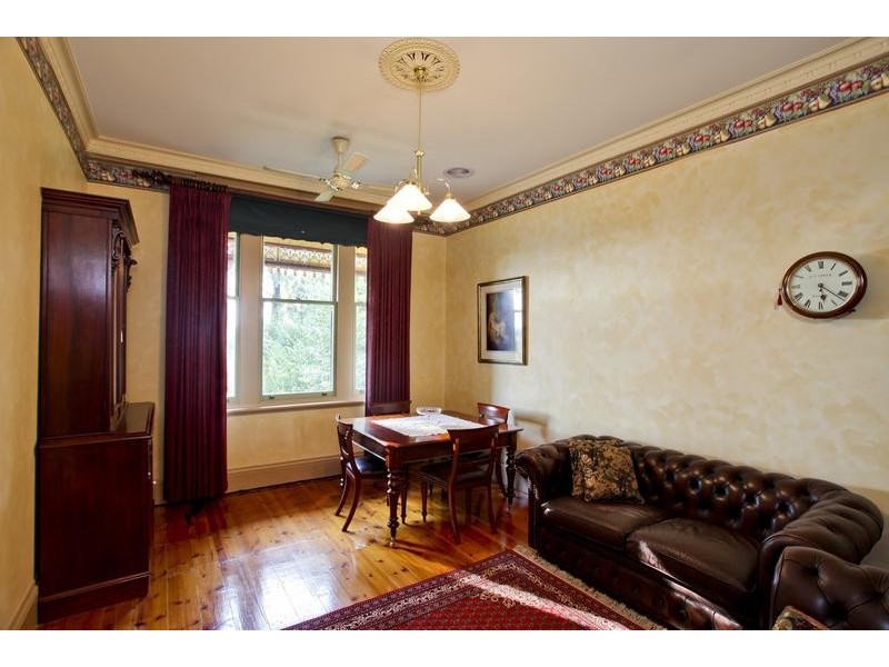 11 Hamlet Street, Quarry Hill VIC 3550